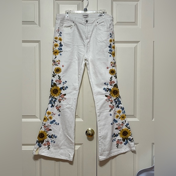 Free People Driftwood Farrah Flare - White Sunflower Jeans Womens Size29 - Picture 4 of 8